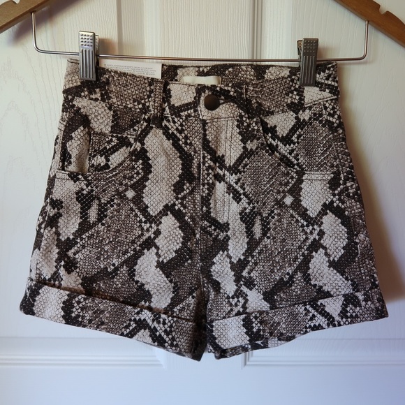snake print shorts h&m